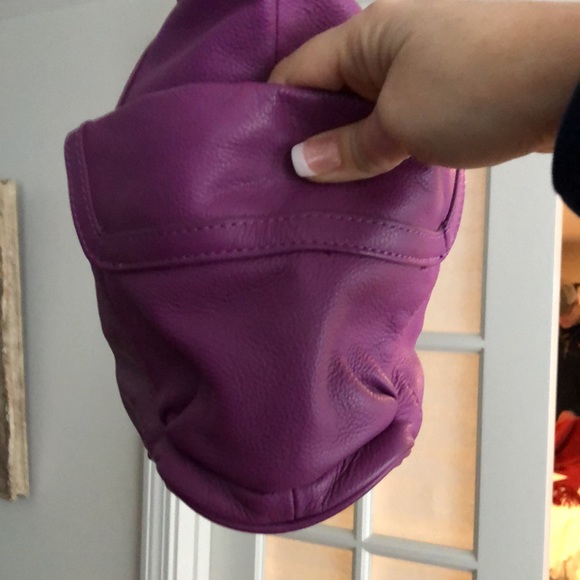 Clark’s Genuine Leather Satchel Purple Purse - Picture 5 of 14